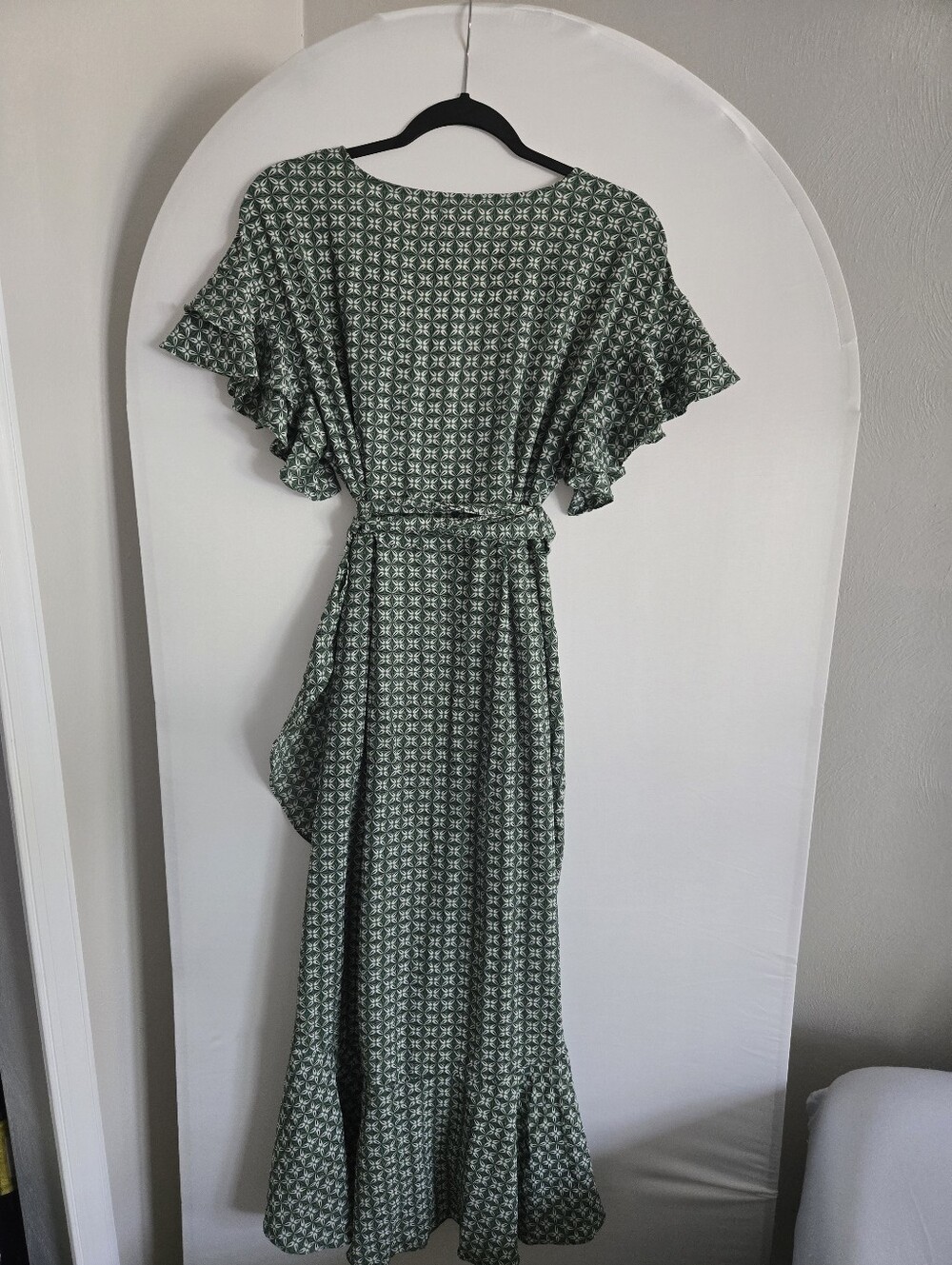 Green Patterned Wrap Maxi Dress - Picture 4 of 5